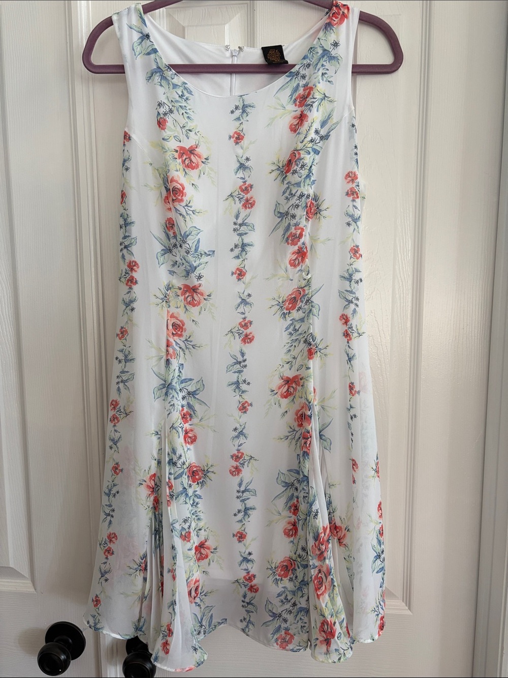 Disney Alice Through the Looking Glass by Colleen Atwood white Floral chiffon XL